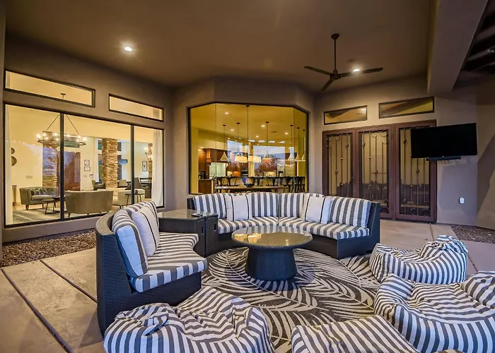 Private Movie Theater Luxury Pool Hot Tub Holiday home
