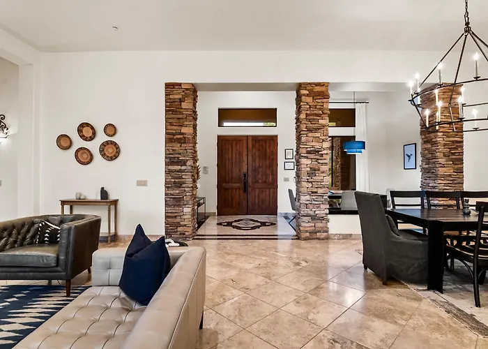 Private Movie Theater Luxury Pool Hot Tub Holiday home