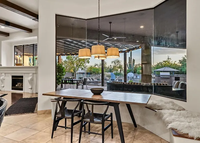 Private Movie Theater Luxury Pool Hot Tub Holiday home Scottsdale