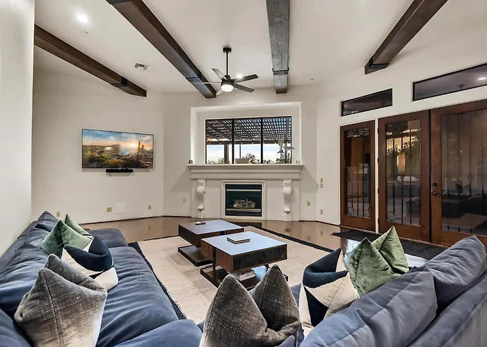 Private Movie Theater Luxury Pool Hot Tub Holiday home *